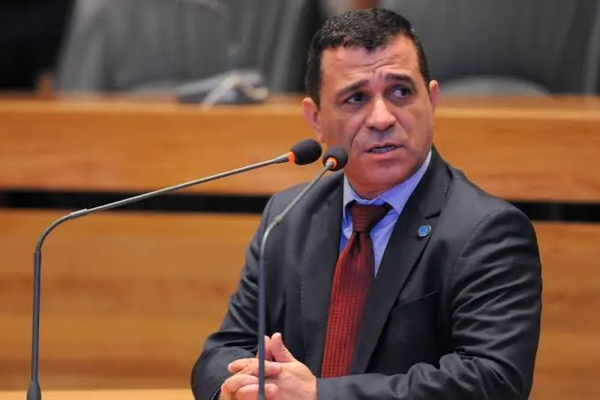 Martins Machado homenageia atletas e novas modalidades esportivas do DF